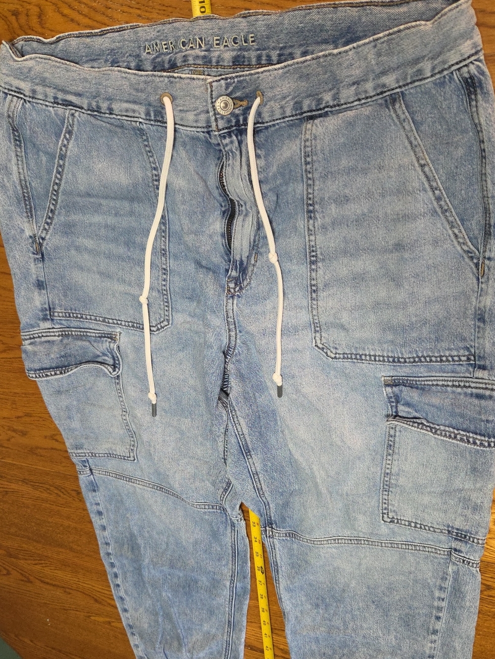 American Eagle Outfitters Light Blue Relaxed Jogger Jeans with Drawstring